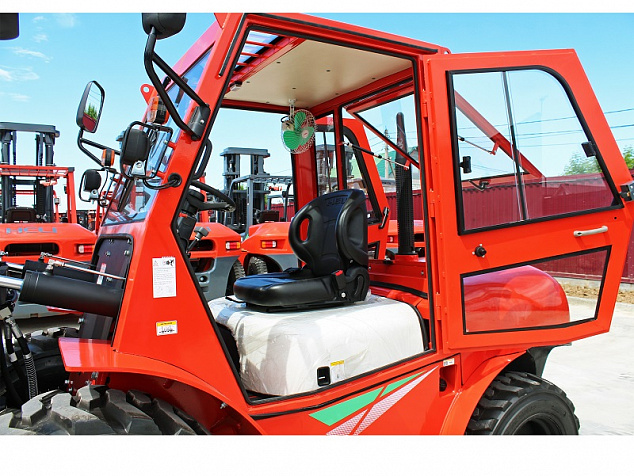 Дизельный погрузчик повышенной проходимости HELI CPCD35